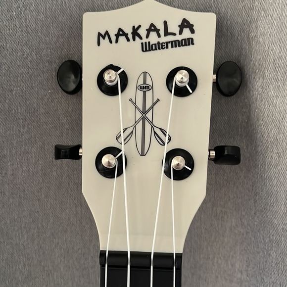 Custom Ukulele - Picture 4 of 6